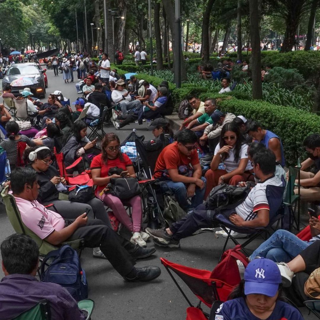 Bloqueo en Paseo de la Reforma en la Ciudad de México.